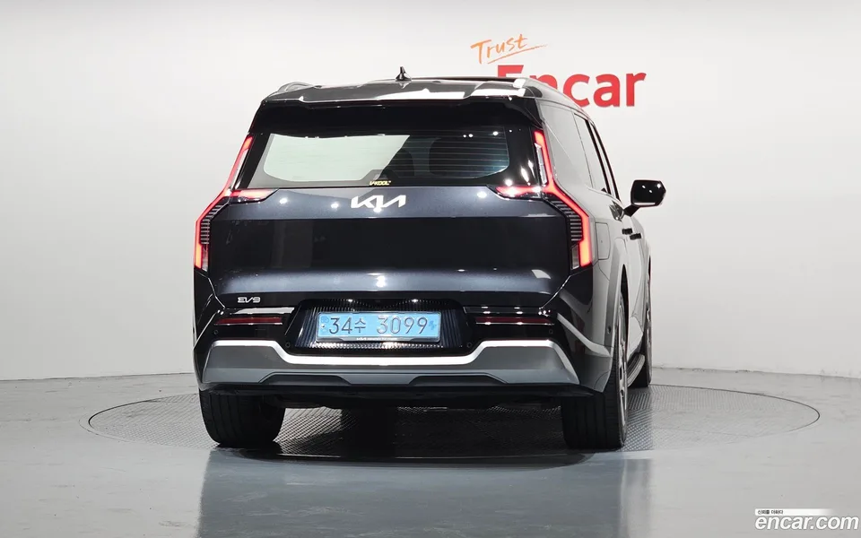 Kia EV9 4WD 2023 — thumbnail 4