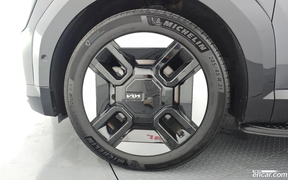 Kia EV9 4WD 2023 — thumbnail 5