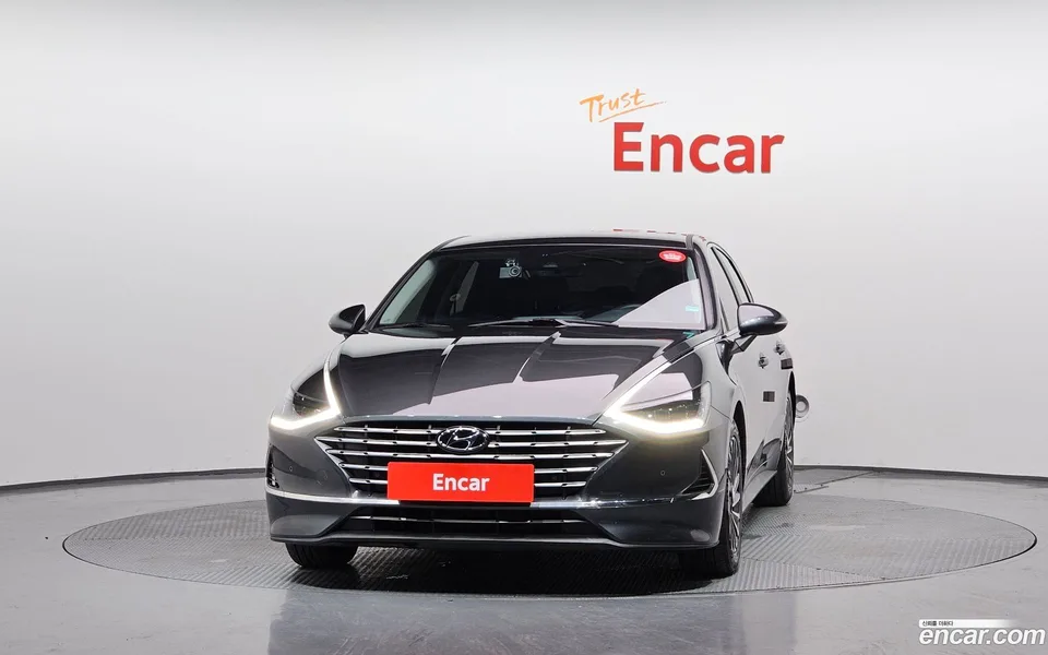 Hyundai Sonata Hybrid 2023 — thumbnail 3