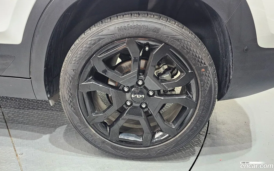 Kia Seltos 2.0 2WD 2023 — thumbnail 2