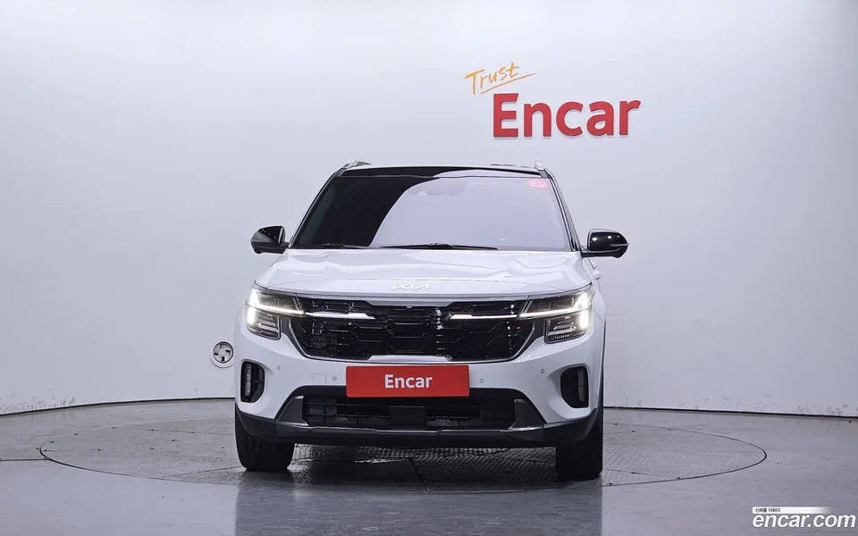 Kia Seltos 2.0 2WD 2023 — thumbnail 3