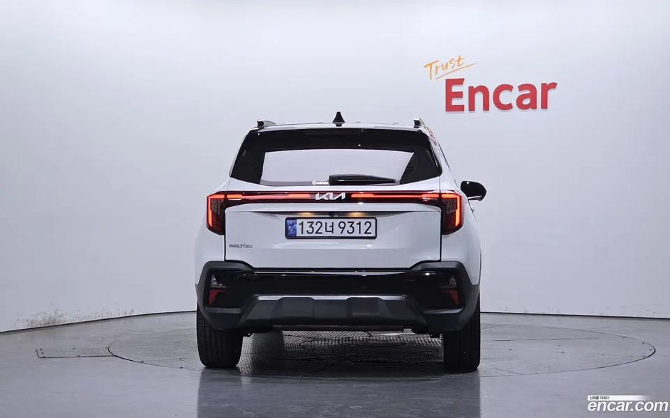 Kia Seltos 2.0 2WD 2023 — thumbnail 4