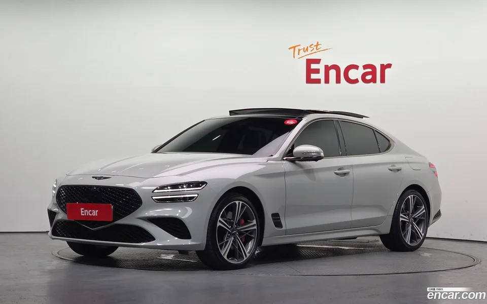 Genesis G70 3.3T 4WD 2023 — photo 1, buy with delivery to Moscow