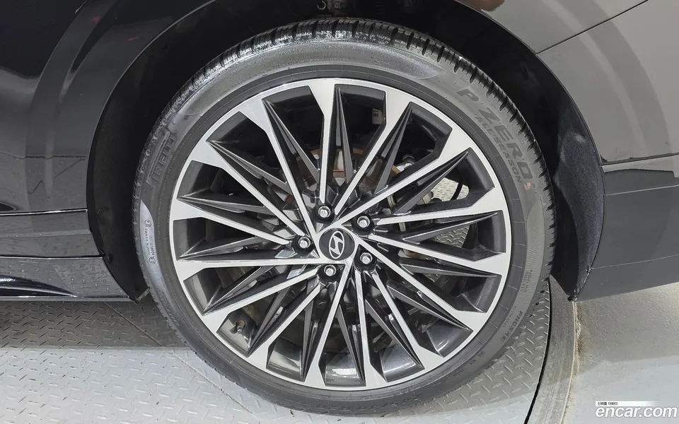 Hyundai Grandeur 2.5 2WD 2023 — thumbnail 5
