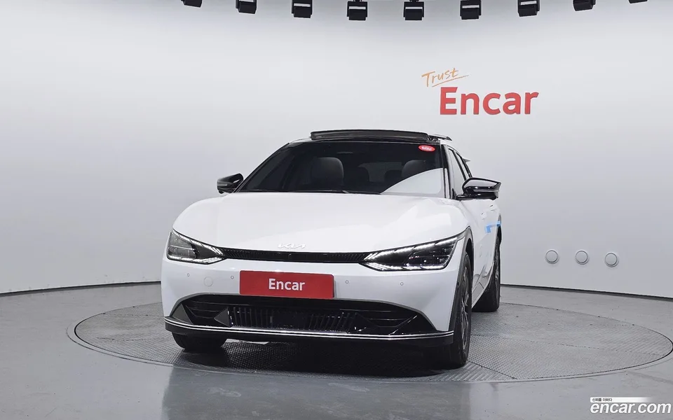 Kia EV6 2023 — thumbnail 3