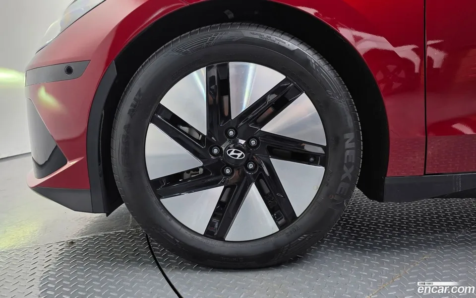 Hyundai Ioniq 6 2023 — thumbnail 2