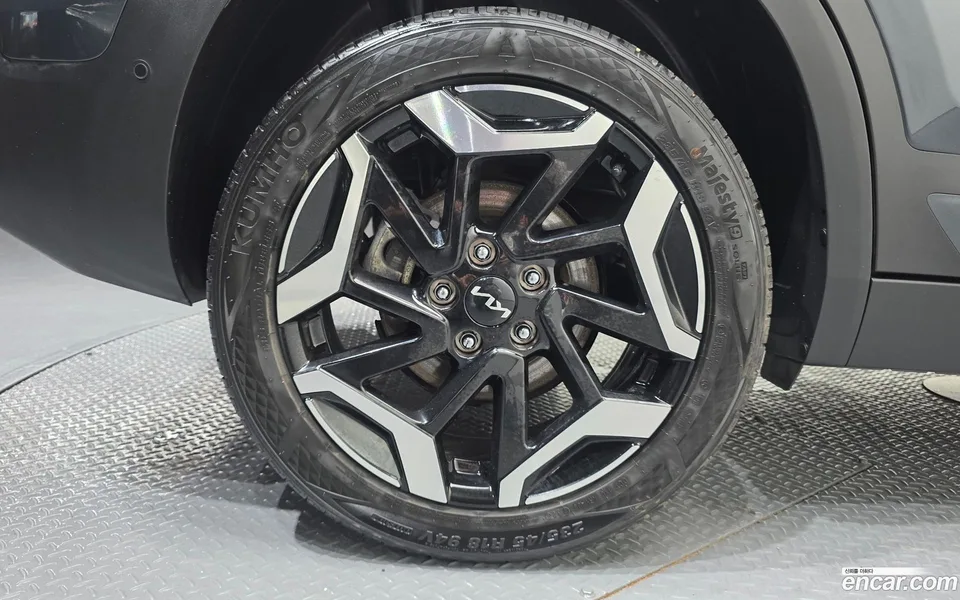 Kia Seltos 1.6 2WD 2023 — thumbnail 2