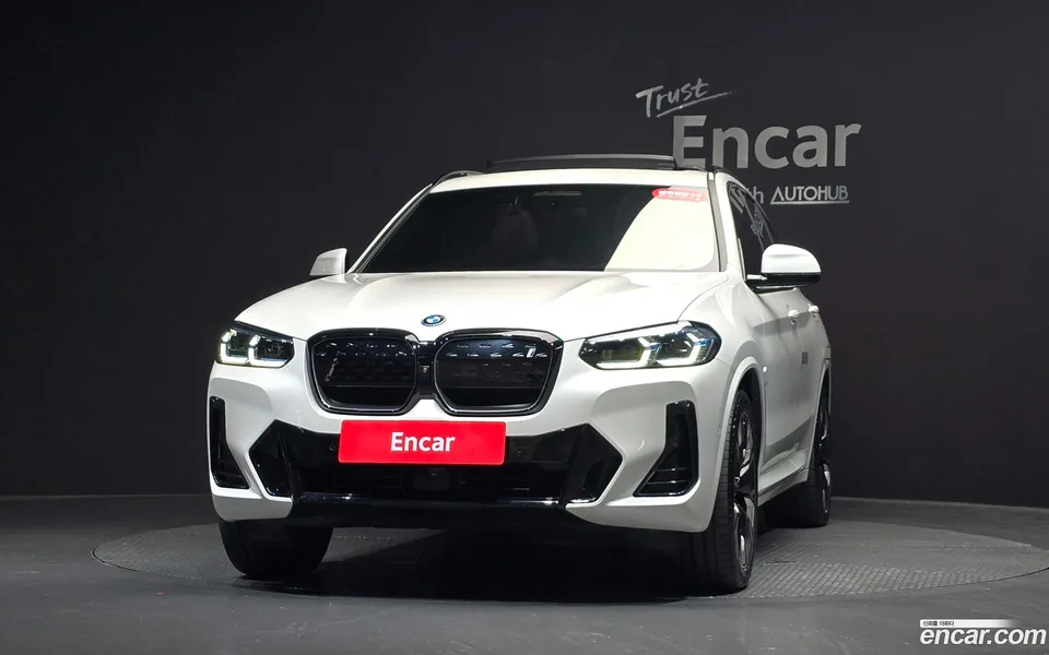 BMW iX3 M 2024 — thumbnail 3