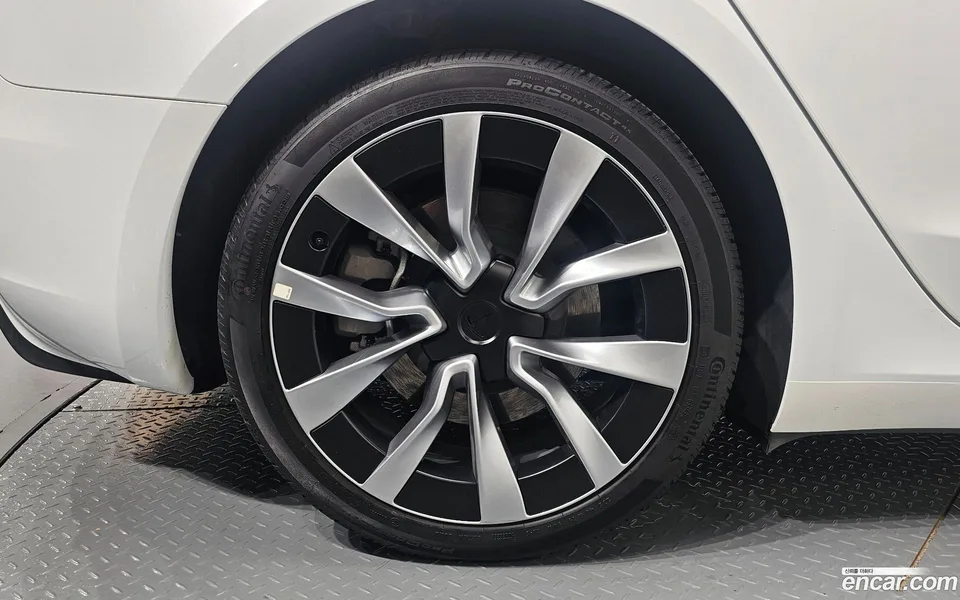 Tesla Model 3 RWD 2024 — миниатюра 2