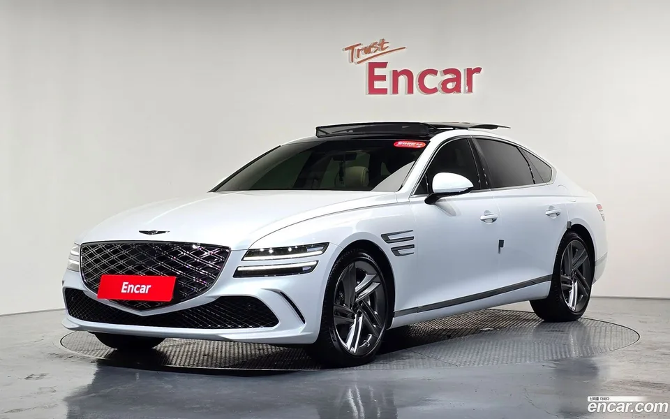 Genesis G80 2.5 2WD 2024 — photo 1, buy with delivery to Moscow