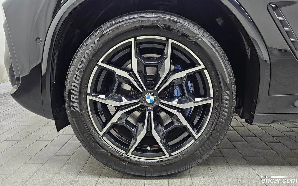 BMW X3 xDrive 20i M 2024 — thumbnail 2