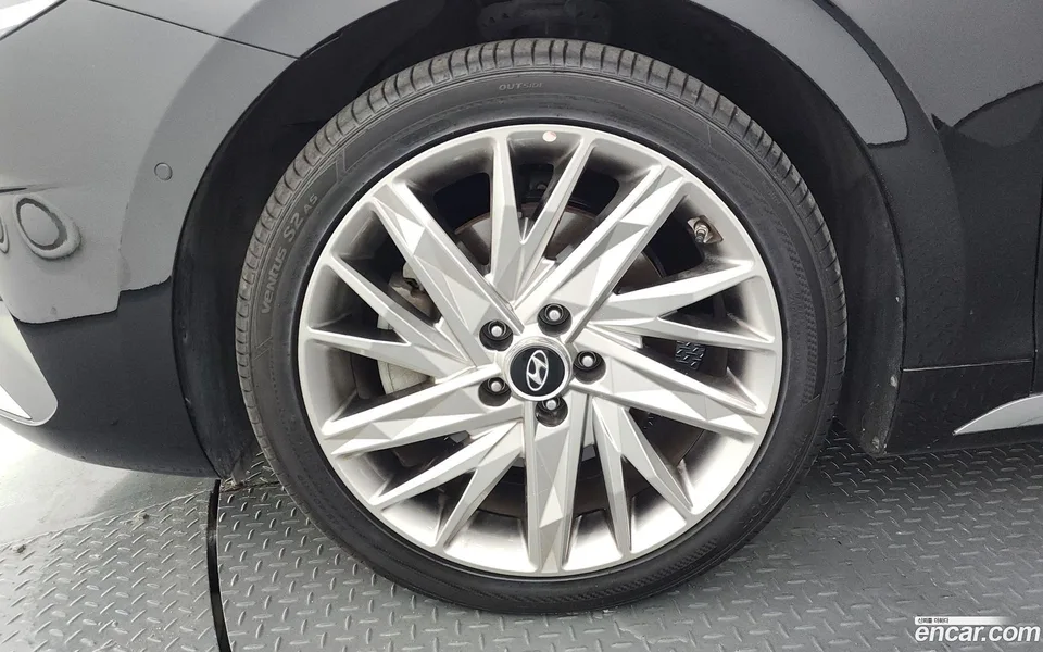 Hyundai Grandeur IG 3.3 2022 — thumbnail 2