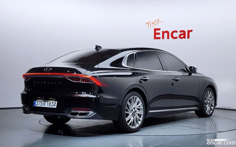 Hyundai Grandeur IG 3.3 2022 — photo 1, buy with delivery to Moscow