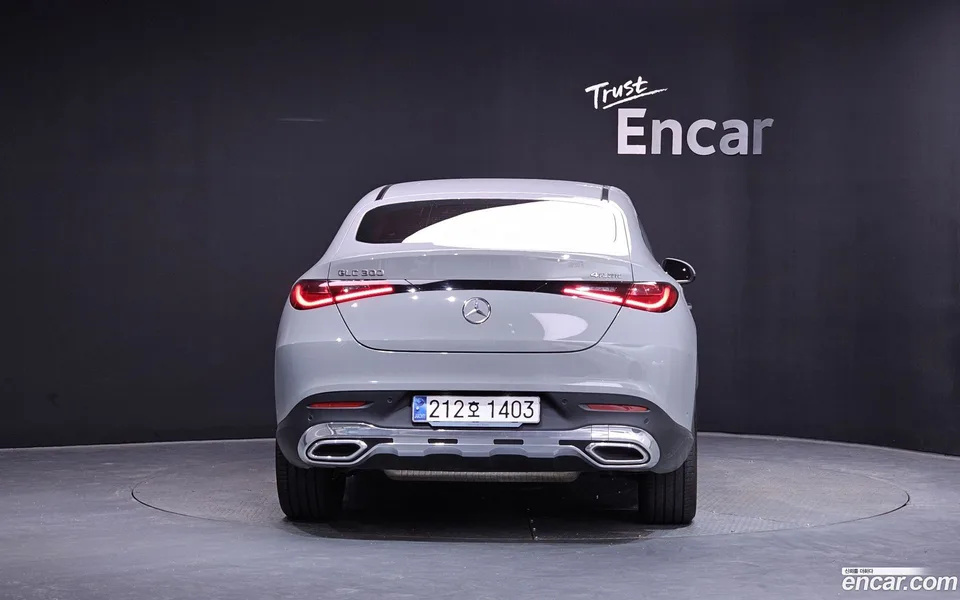 Mercedes-Benz GLC-Class GLC300 4MATIC 2025 — thumbnail 4