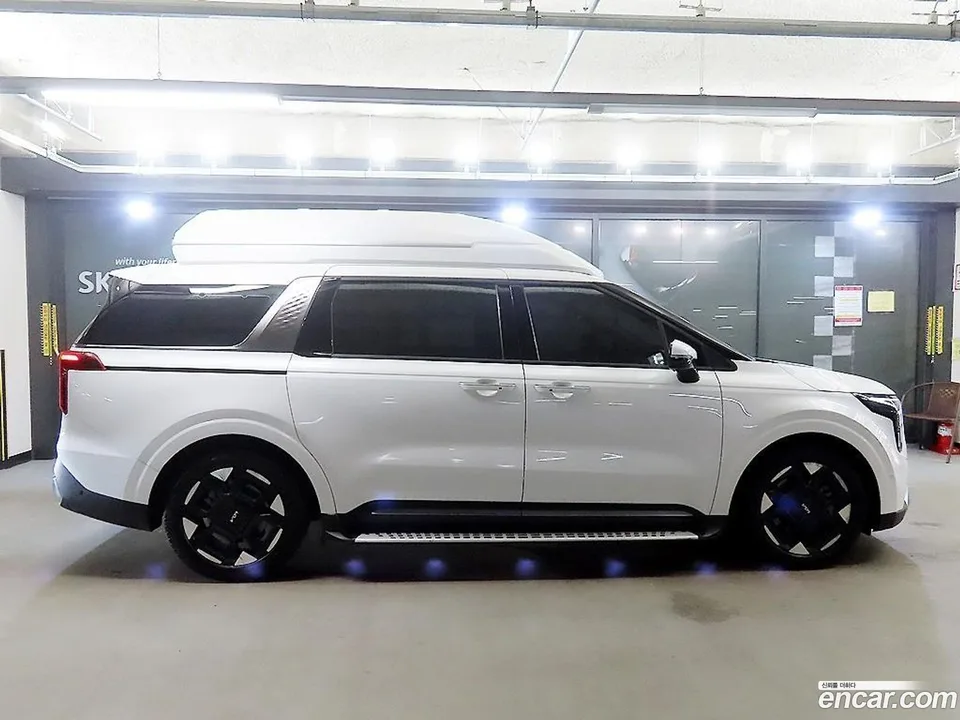 Kia Carnival 9 () 2024 — thumbnail 3