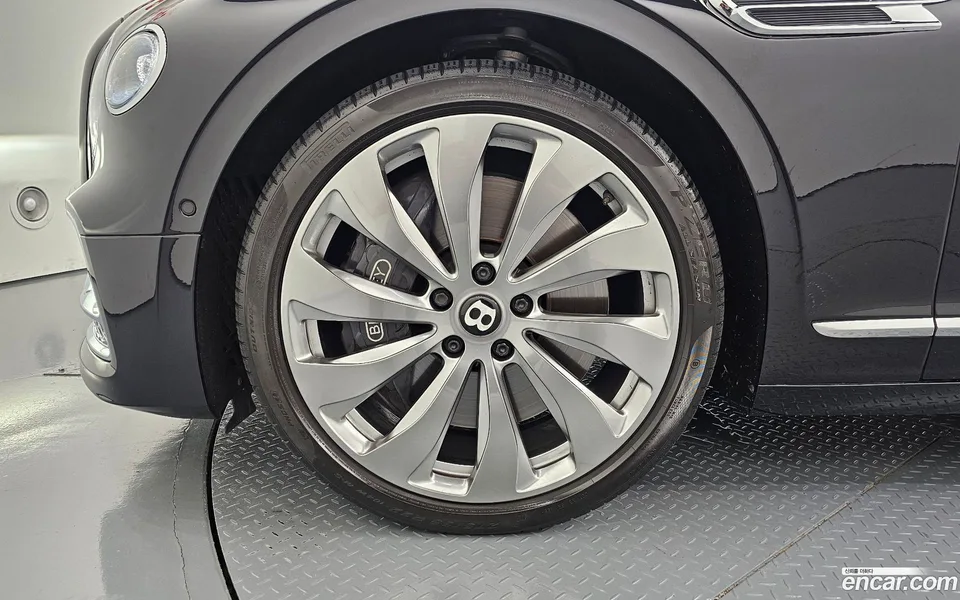Bentley Flying Spur 4.0 2022 — thumbnail 5