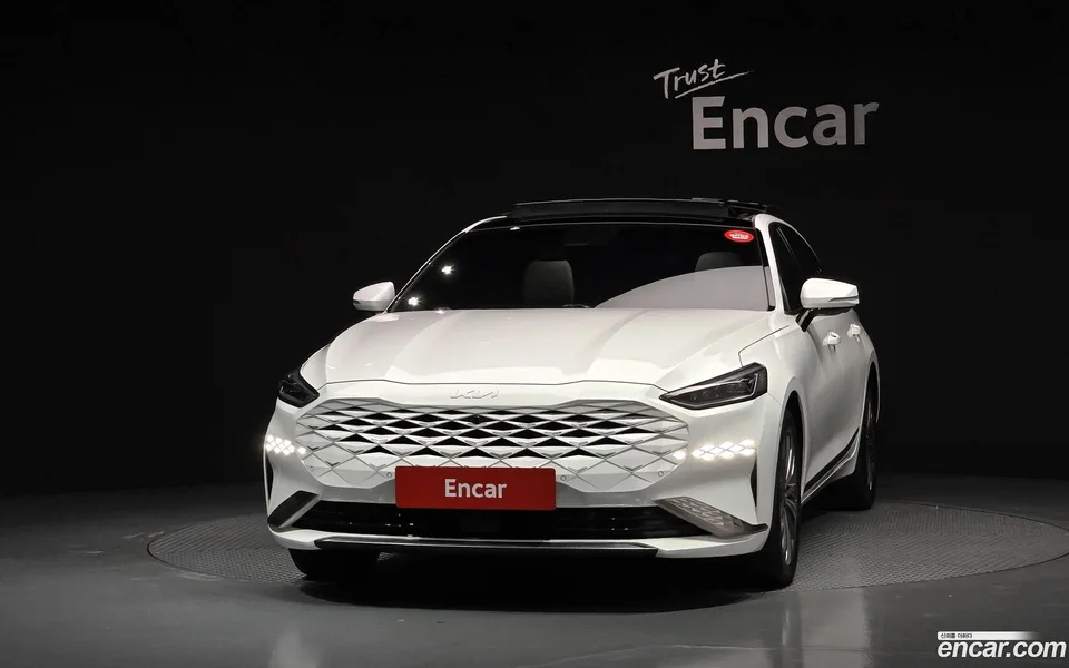 Kia K8 Hybrid 2023 — thumbnail 3