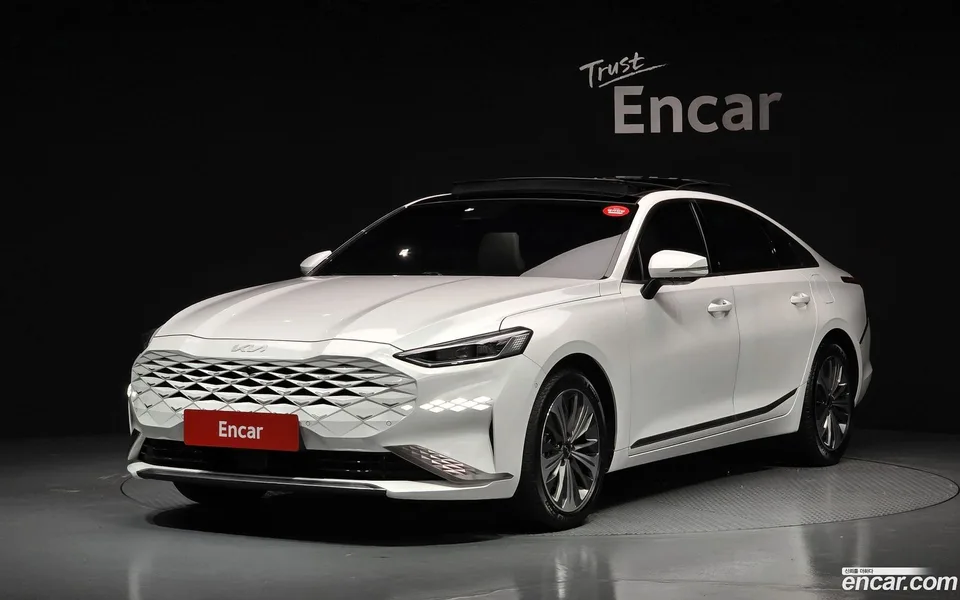 Kia K8 Hybrid 2023 — photo 1, buy with delivery to Moscow