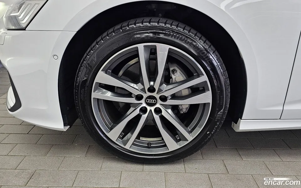 Audi A6 45 TFSI 2023 — thumbnail 2