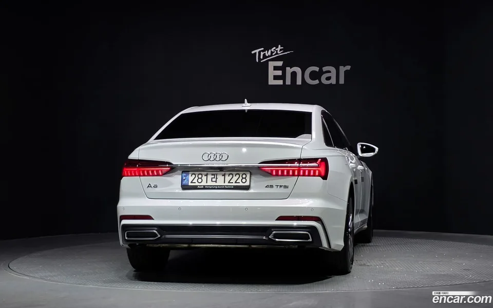 Audi A6 45 TFSI 2023 — thumbnail 4
