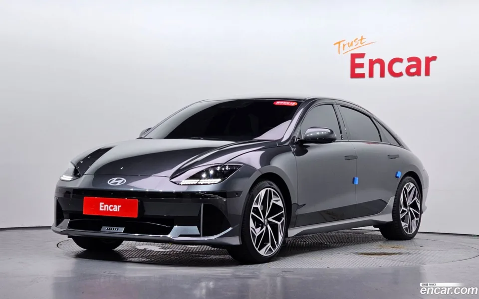 Hyundai Ioniq 6 AWD 2022 — photo 1, buy with delivery to Moscow