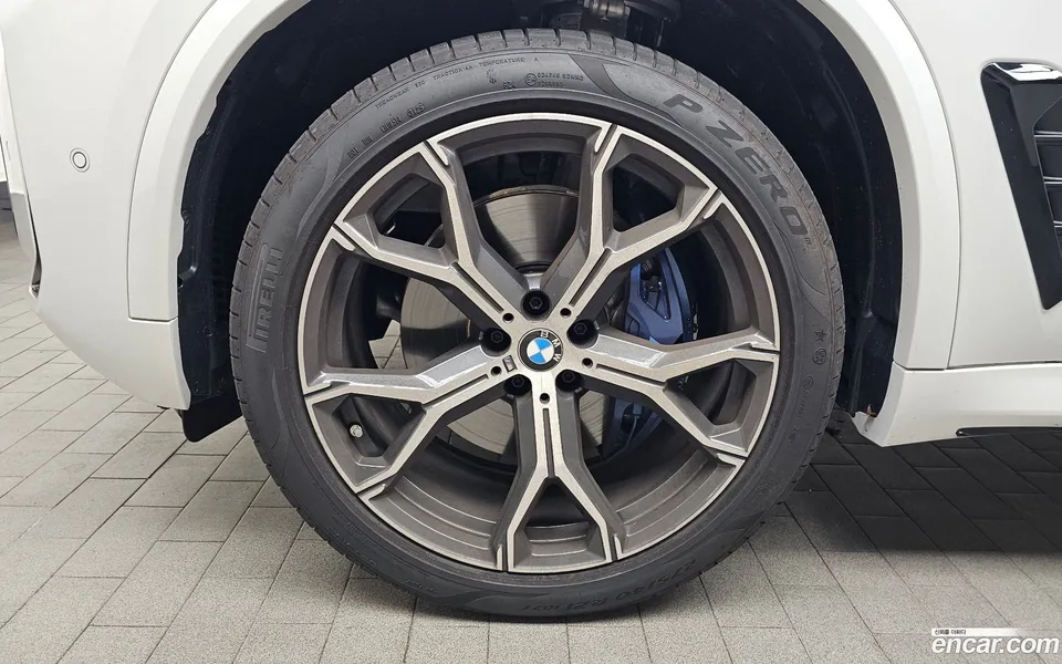 BMW X5 xDrive 40i M 2026 — thumbnail 2