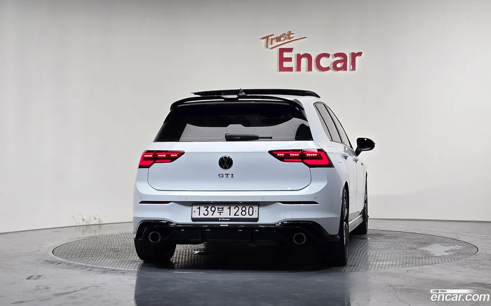 Volkswagen Golf 2.0 GTI 2024 — thumbnail 4