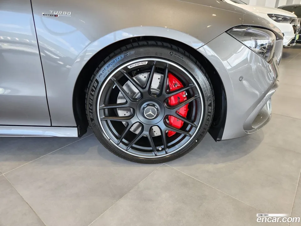 Mercedes-Benz CLA-Class AMG CLA 45 S 4MATIC+ 2025 — thumbnail 2