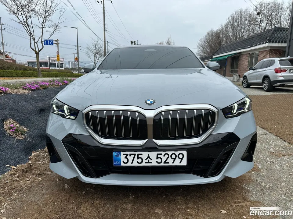 BMW 5 Series 520i M 2026 — photo 1, buy with delivery to Moscow