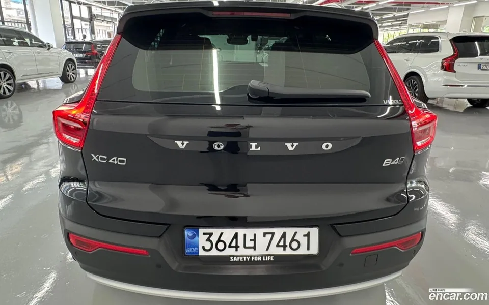 Volvo XC40 B4 2026 — thumbnail 4
