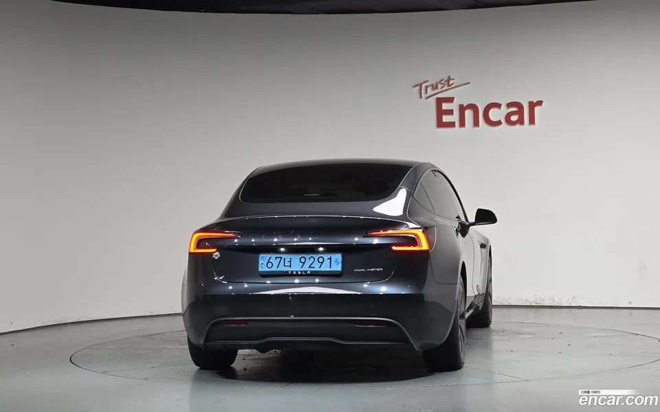 Tesla Model 3 AWD 2024 — миниатюра 4