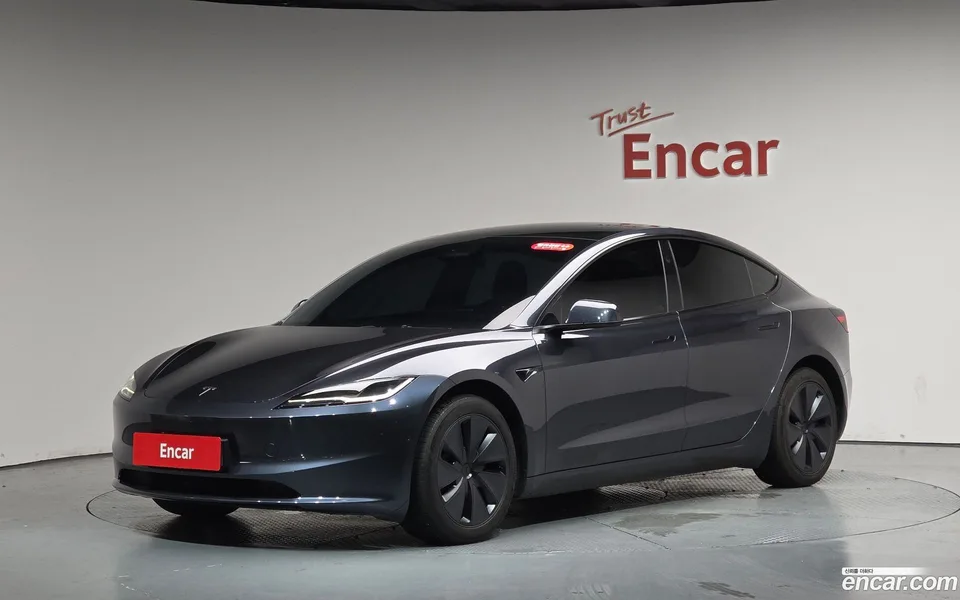 Tesla Model 3 AWD 2024 — фото 1, купить с доставкой в Москву