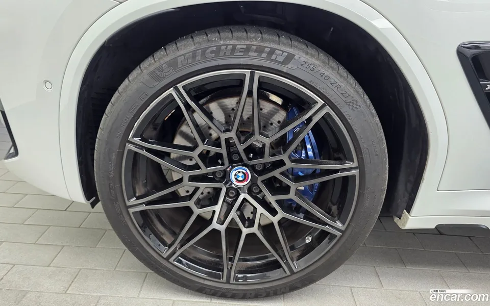 BMW X4 M 3.0 2023 — thumbnail 2