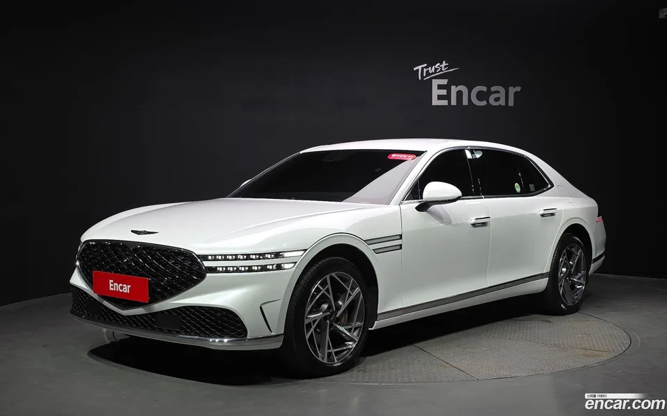 Genesis G90 3.5 e-S/C AWD 2023 — photo 1, buy with delivery to Moscow