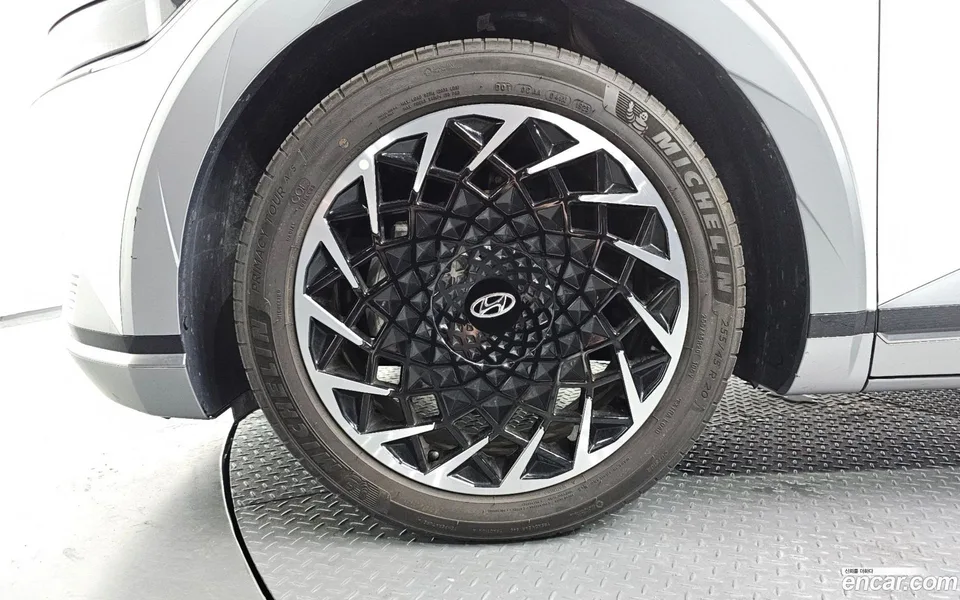 Hyundai Ioniq 5 2024 — thumbnail 5