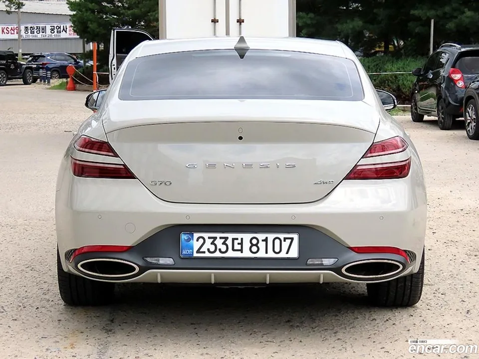 Genesis G70 3.3T 4WD 2025 — thumbnail 4