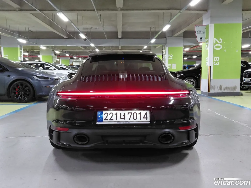 Porsche 911 (992) 4 GTS 2023 — миниатюра 4
