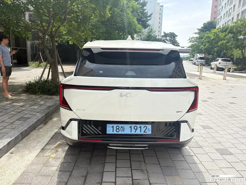 Kia EV5 GT 4WD 2026 — thumbnail 4