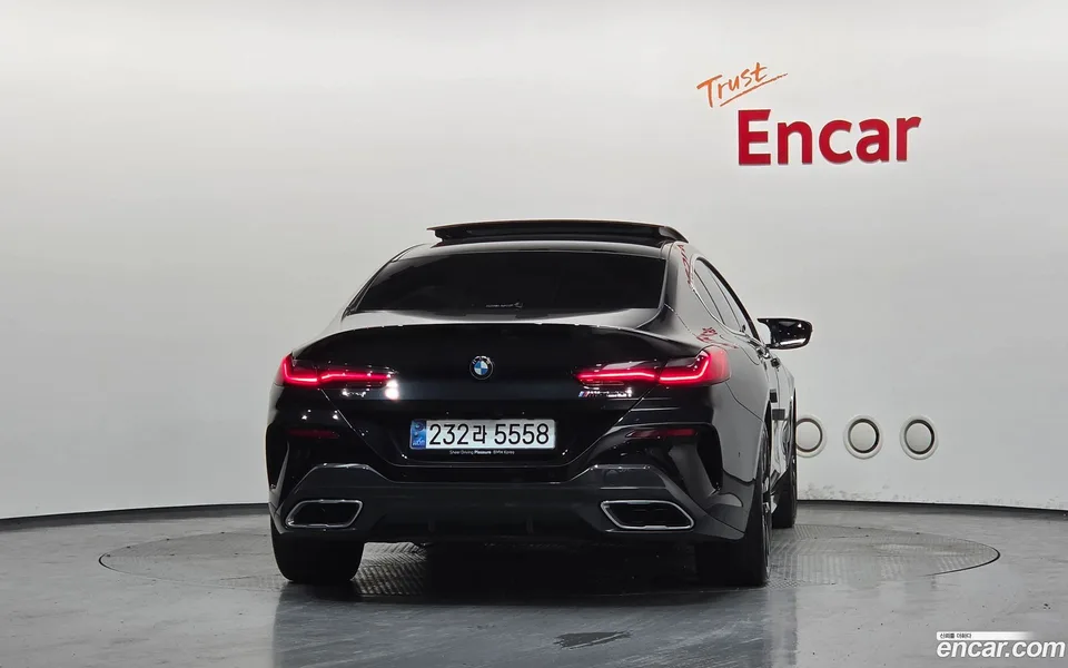 BMW 8 Series M850i xDrive 2024 — thumbnail 4
