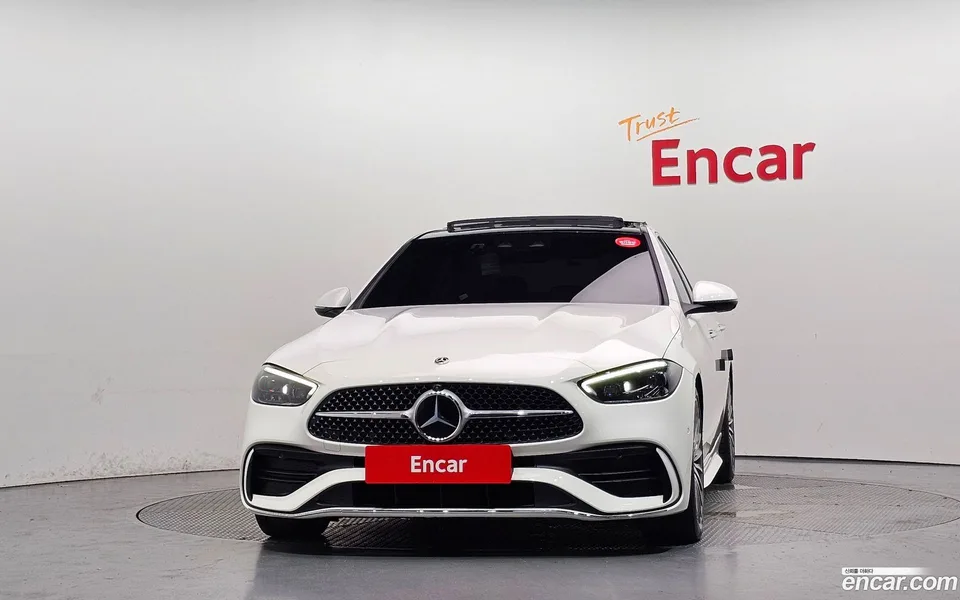 Mercedes-Benz C-Class C300 4MATIC AMG Line 2023 — thumbnail 3