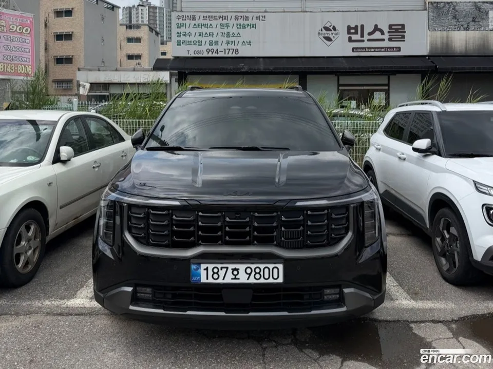 Kia Carnival HEV 7 X Line 2026 — photo 1, buy with delivery to Moscow