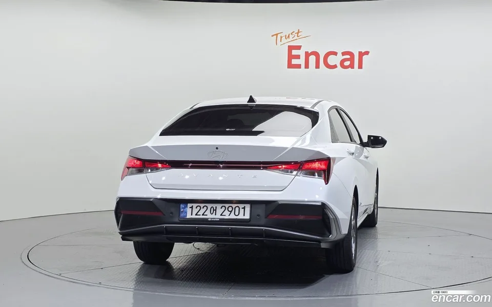 Hyundai Avante CN7 1.6 2023 — thumbnail 4
