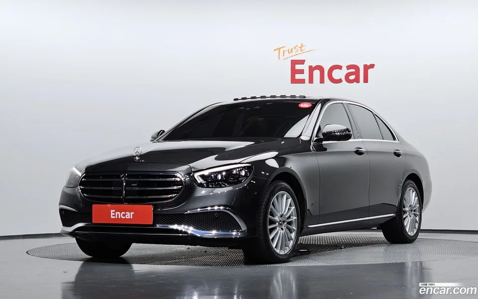 Mercedes-Benz E-Class E220d 4MATIC 2022 — photo 1, buy with delivery to Moscow