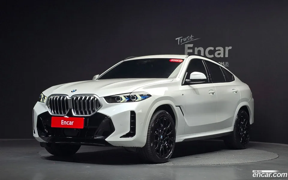 BMW X6 xDrive40i M 2024 — photo 1, buy with delivery to Moscow