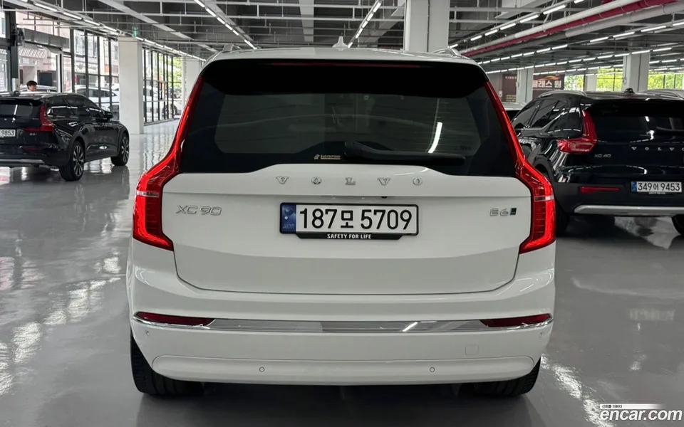 Volvo XC90 B6 2024 — thumbnail 4
