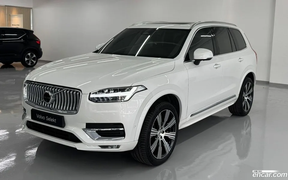Volvo XC90 B6 2024 — photo 1, buy with delivery to Moscow