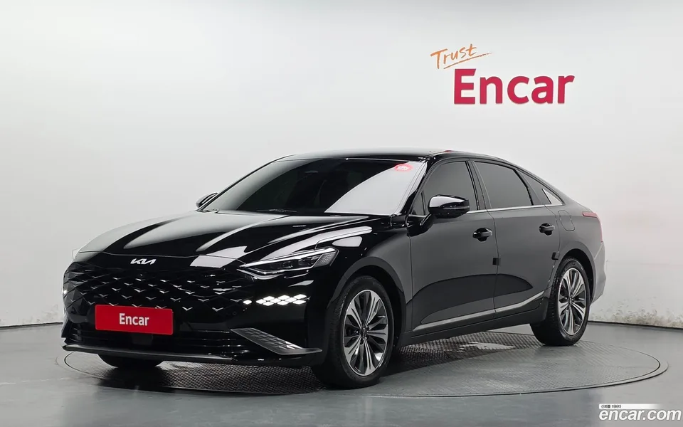 Kia K8 Hybrid 2022 — photo 1, buy with delivery to Moscow