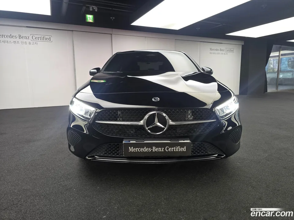 Mercedes-Benz A-Class A220 2026 — thumbnail 3