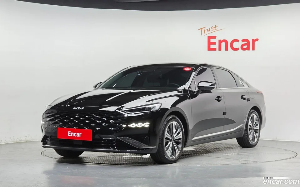 Kia K8 Hybrid 2022 — photo 1, buy with delivery to Moscow