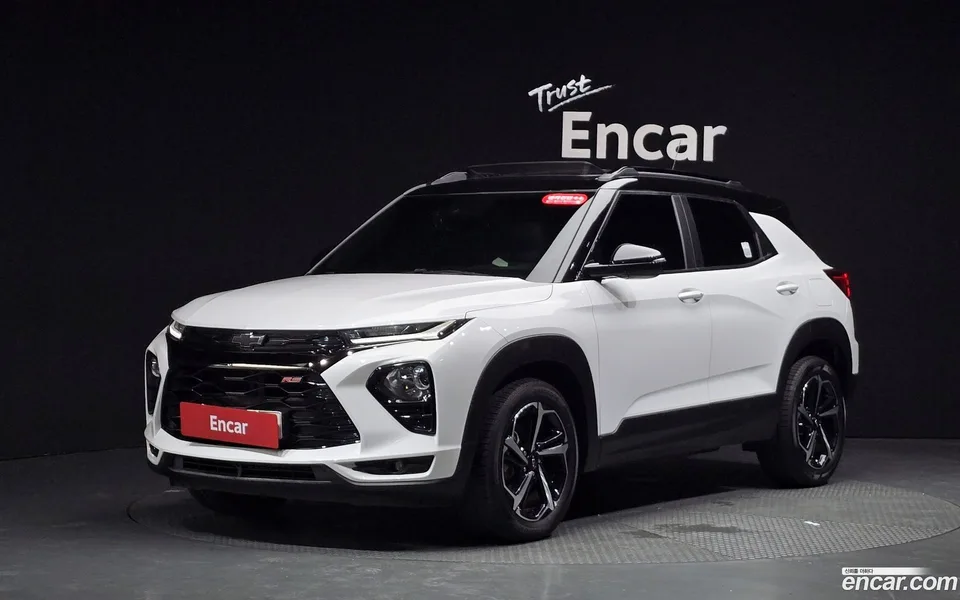 Chevrolet Trailblazer 1.3 2WD 2023 — photo 1, buy with delivery to Moscow